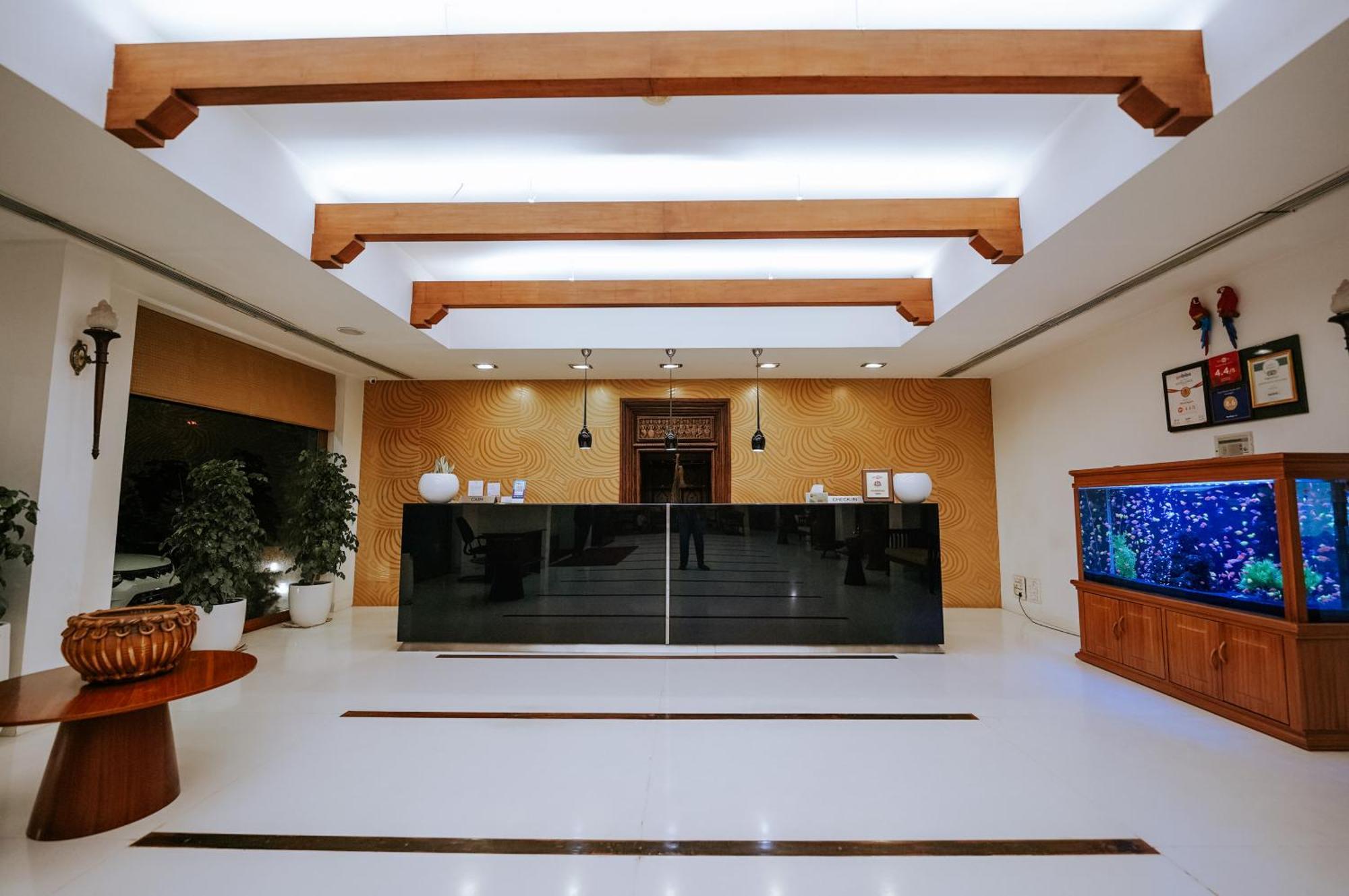 Hotel Devaragam By K P Namboodiri'S Guruvayur Exterior photo