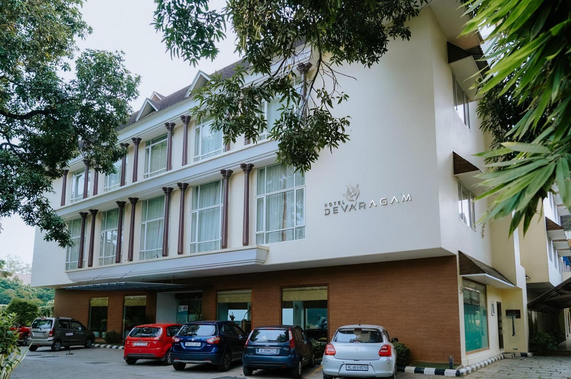Hotel Devaragam By K P Namboodiri'S Guruvayur Exterior photo