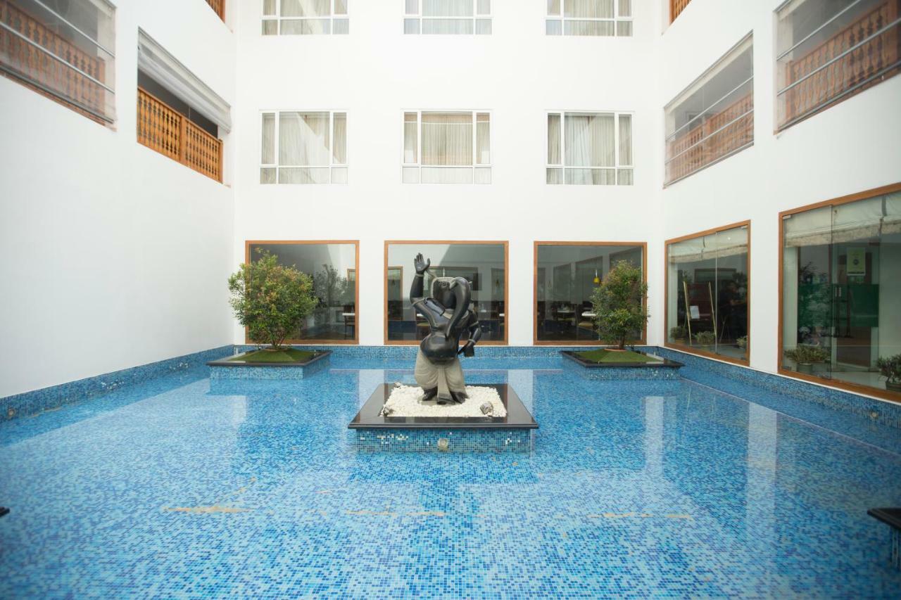 Hotel Devaragam By K P Namboodiri'S Guruvayur Exterior photo